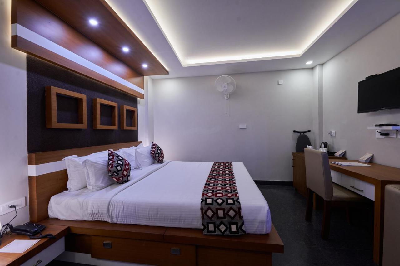 Vidya Residency Hotel Thrissur Buitenkant foto