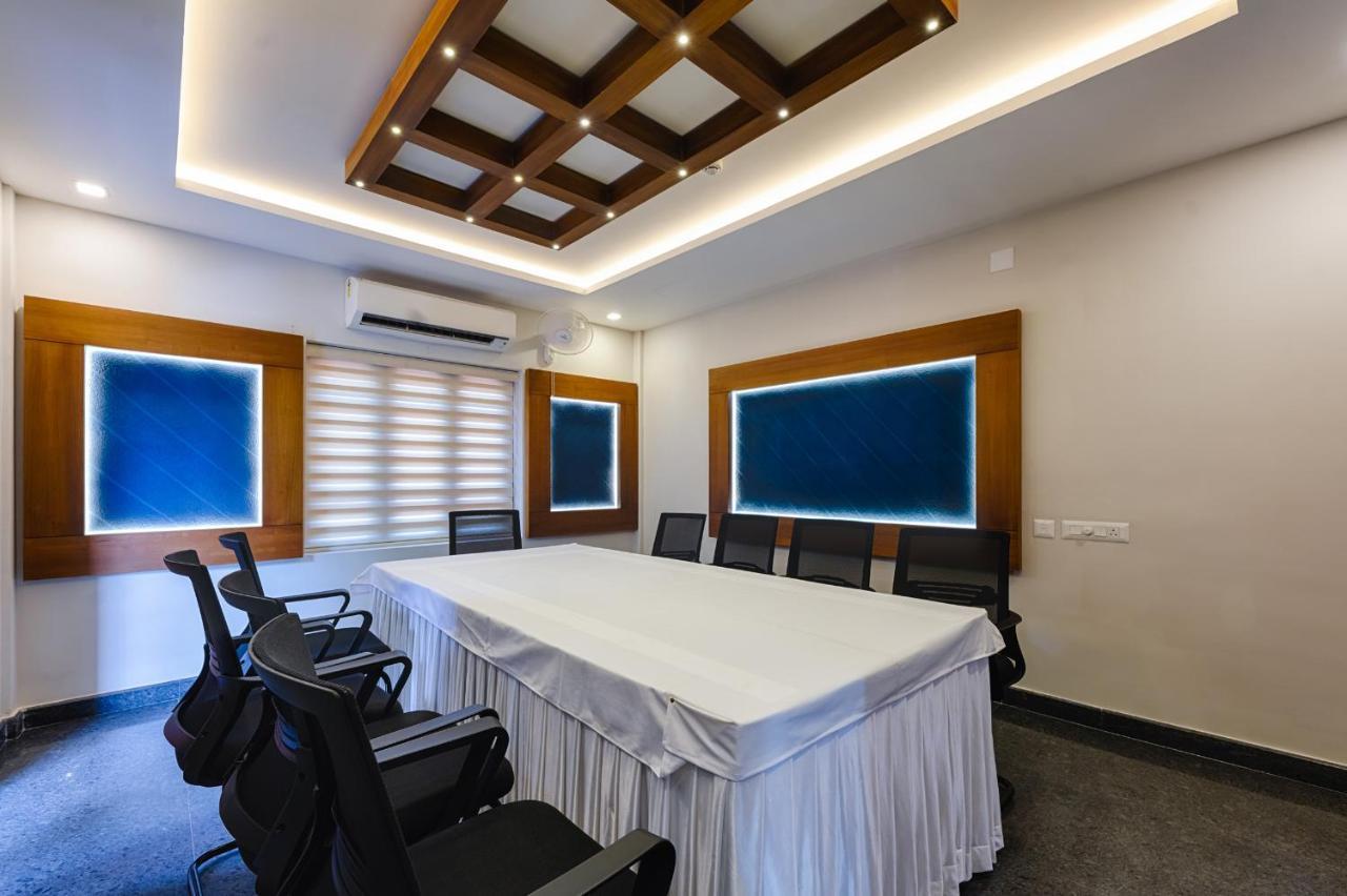 Vidya Residency Hotel Thrissur Buitenkant foto