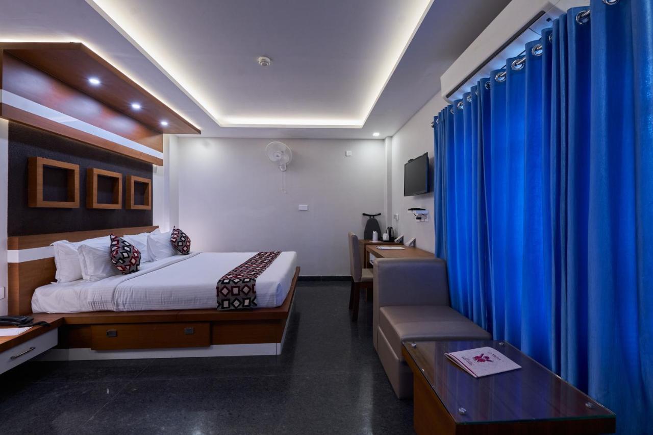 Vidya Residency Hotel Thrissur Buitenkant foto