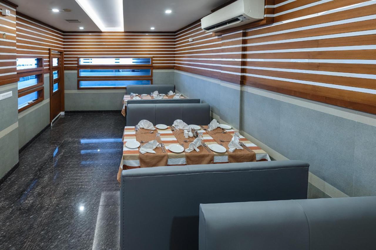 Vidya Residency Hotel Thrissur Buitenkant foto