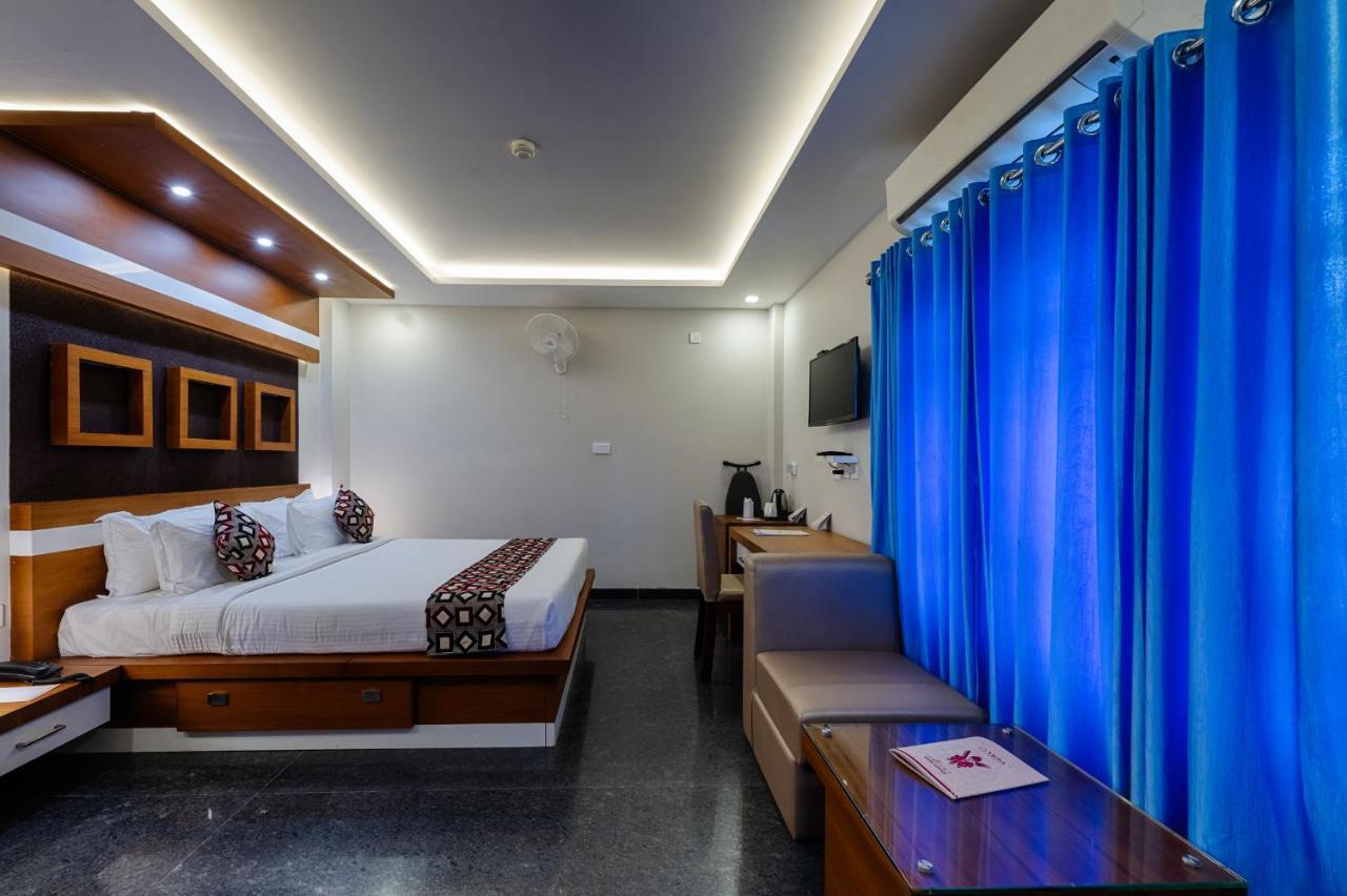 Vidya Residency Hotel Thrissur Buitenkant foto
