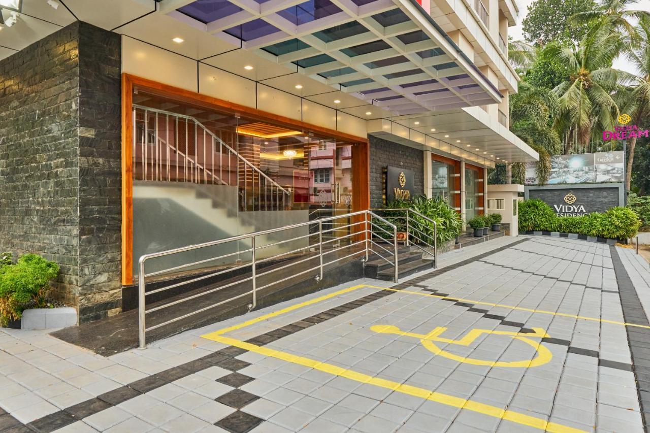 Vidya Residency Hotel Thrissur Buitenkant foto