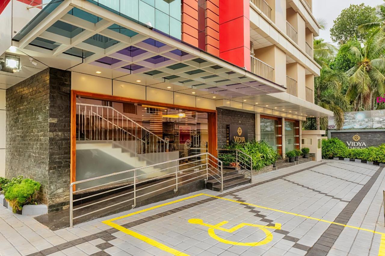 Vidya Residency Hotel Thrissur Buitenkant foto