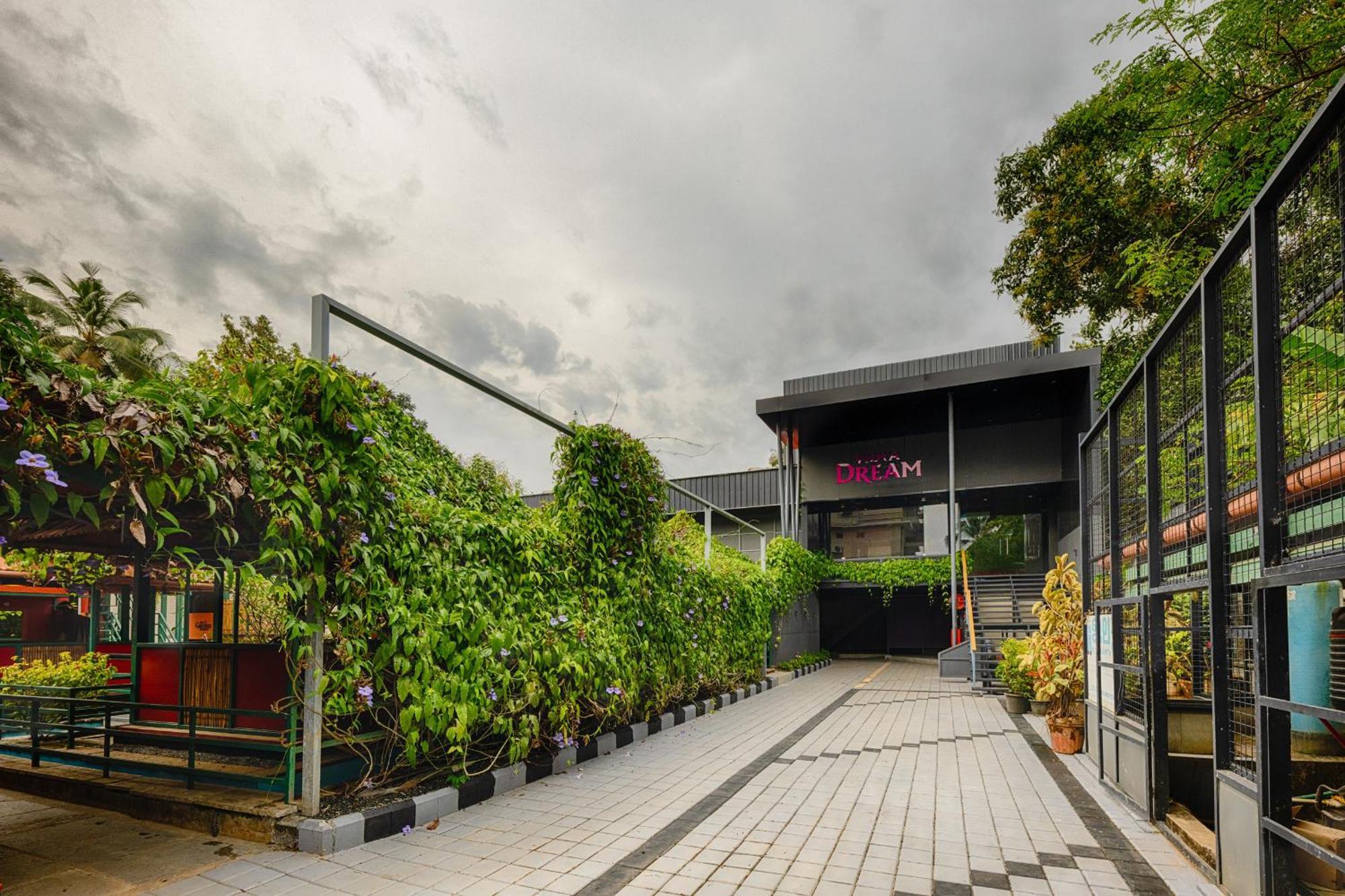 Vidya Residency Hotel Thrissur Buitenkant foto